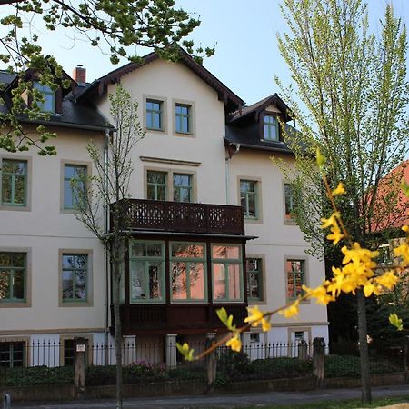 Traumhafte Etagenwohnung In Gunderzeitvilla Dresden Luaran gambar